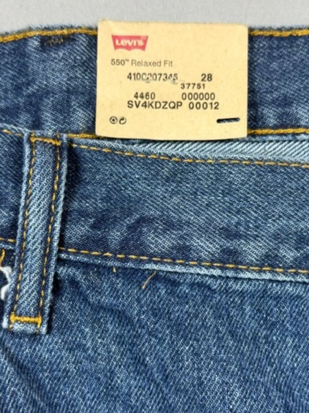 NWT Levi’s 550 Relaxed Fit Jeans Men’s 54x30 Big & Tall Blue Denim